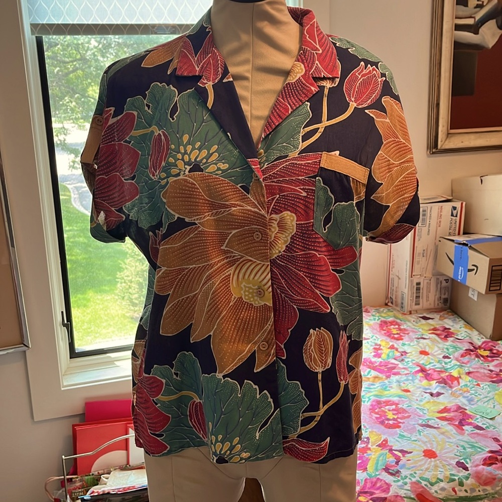 Vintage 80’s 90’s Button Front Top! Size M?